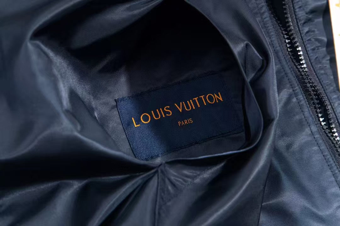 Double-faced fashionable and comfortable jacket