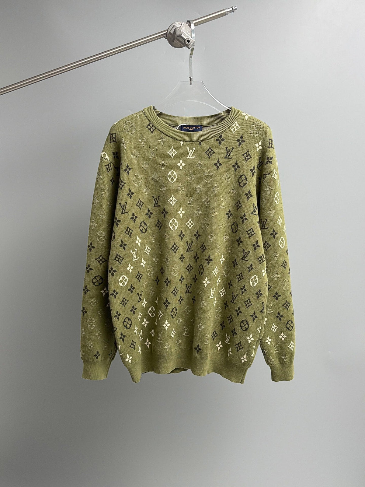 Classic Fashion Sweater-101