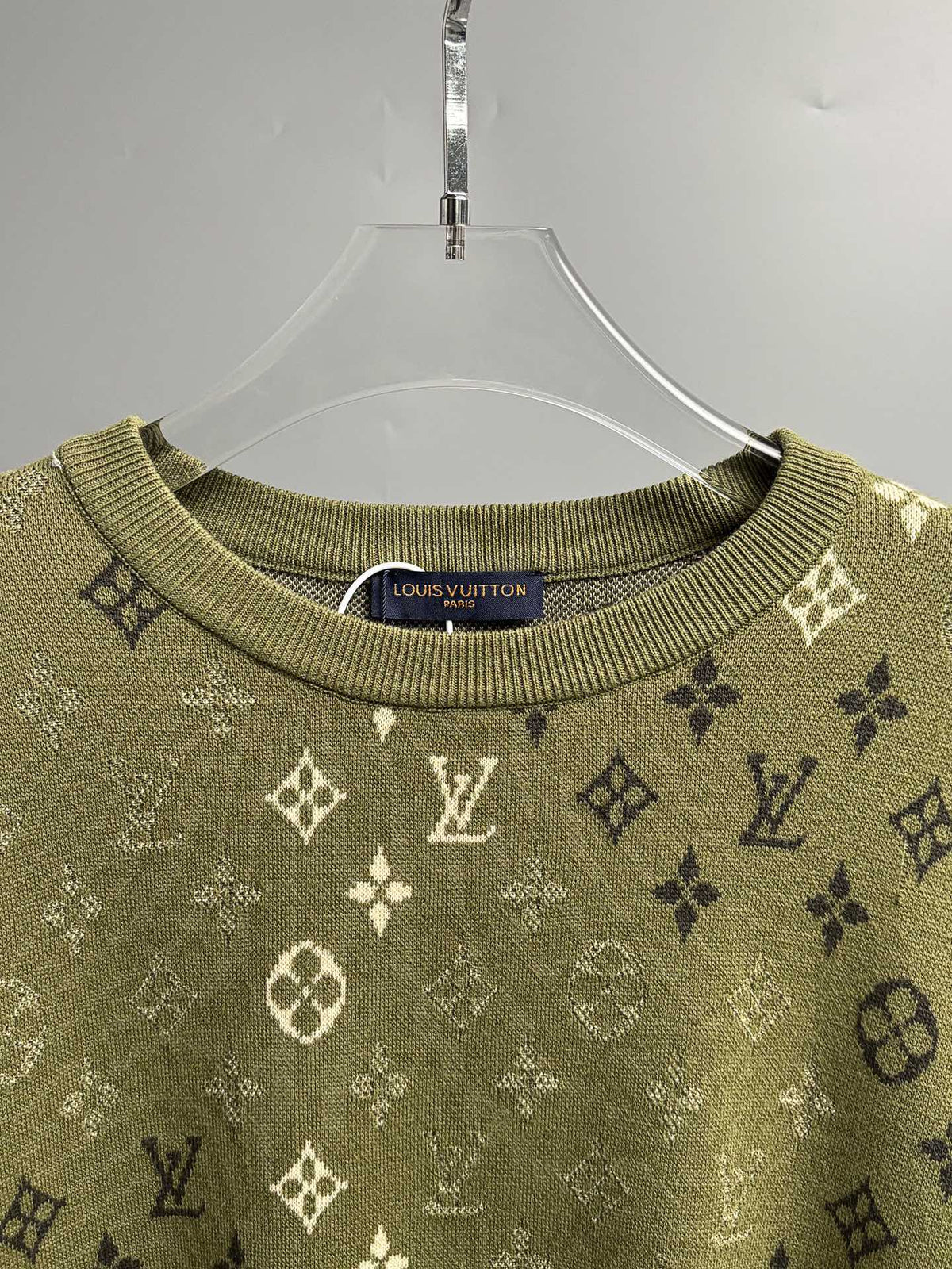 Classic Fashion Sweater-101