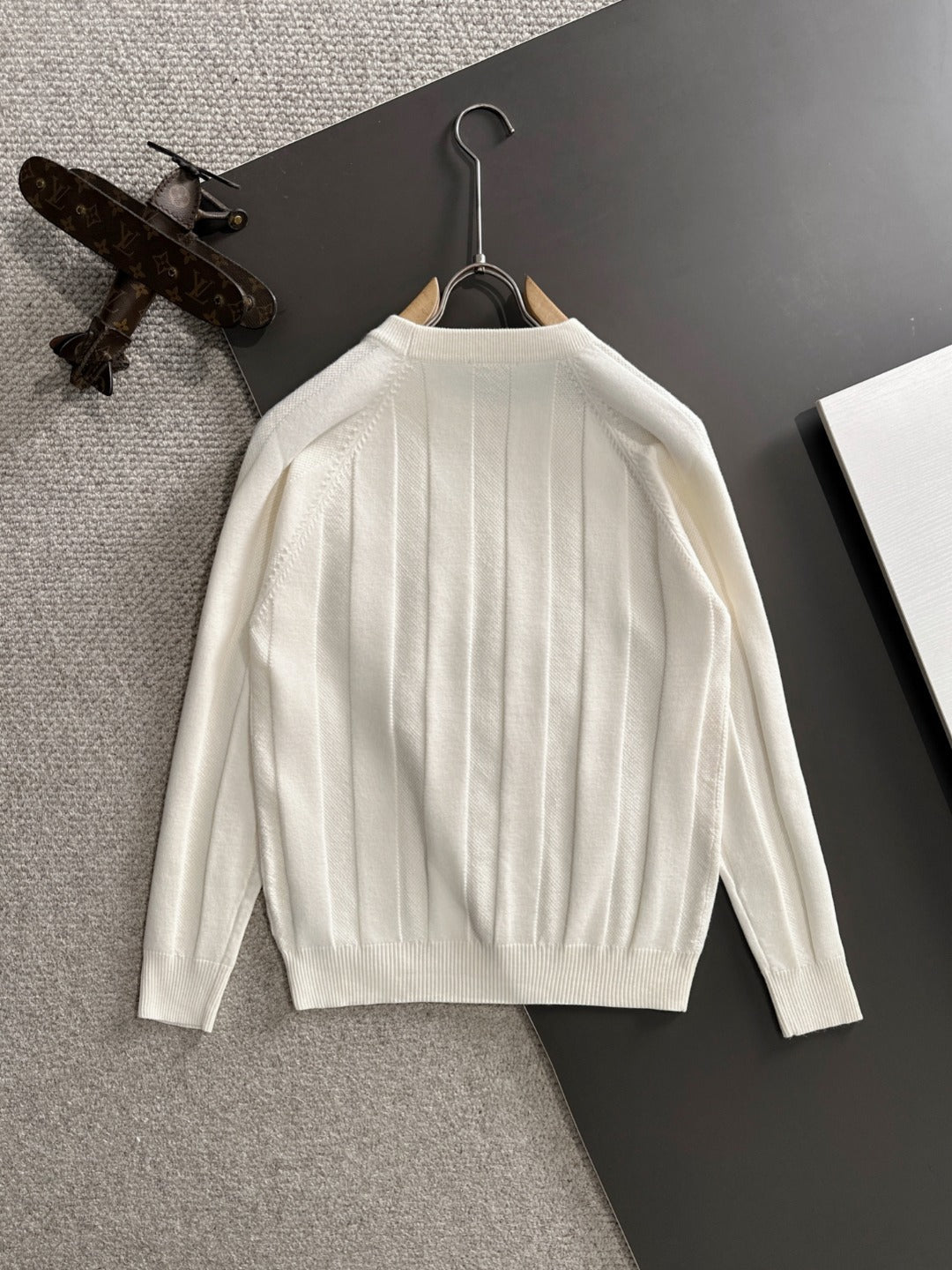 Classic Fashion Sweater-110