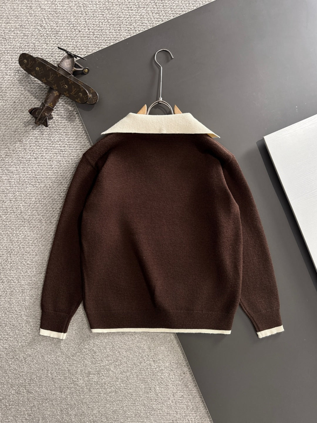 Classic Fashion Sweater-112