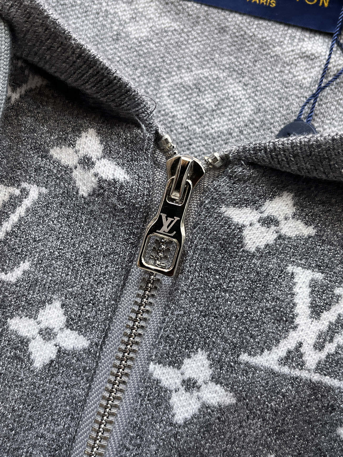 Classic Fashion Sweater-121