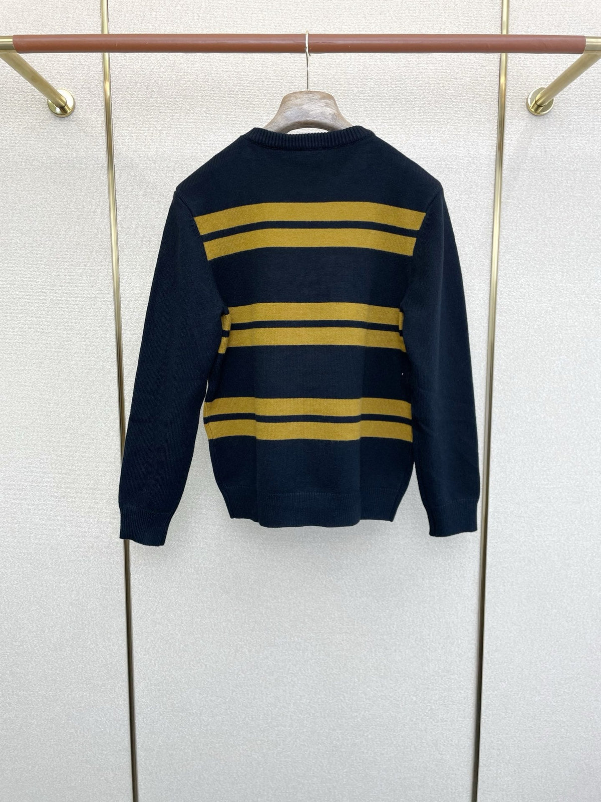 Classic Fashion Sweater-124