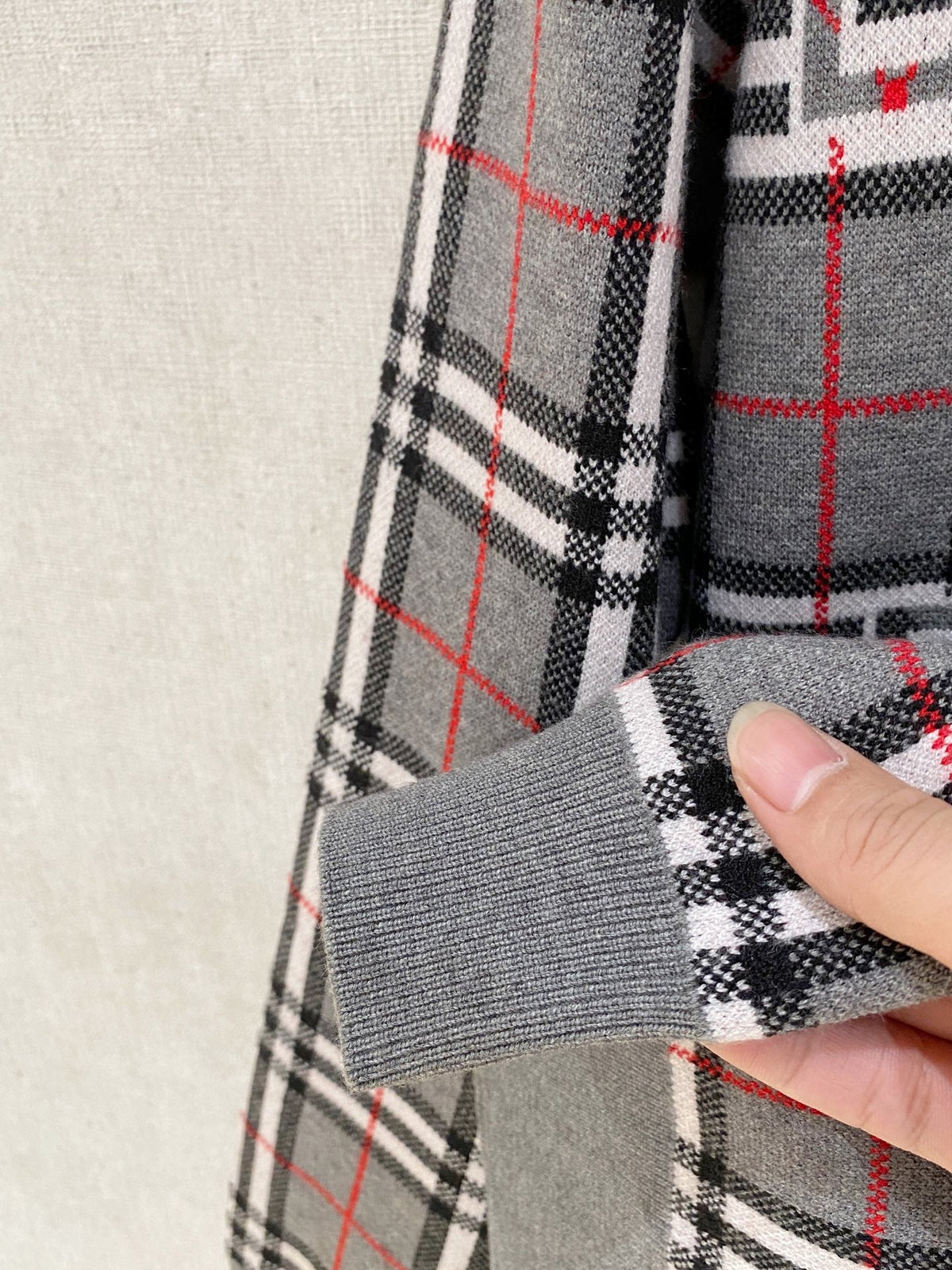 Classic Fashion Sweater-134