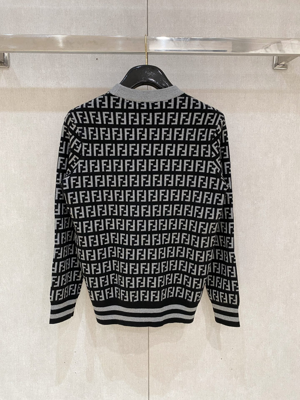 Classic Fashion Sweater-147