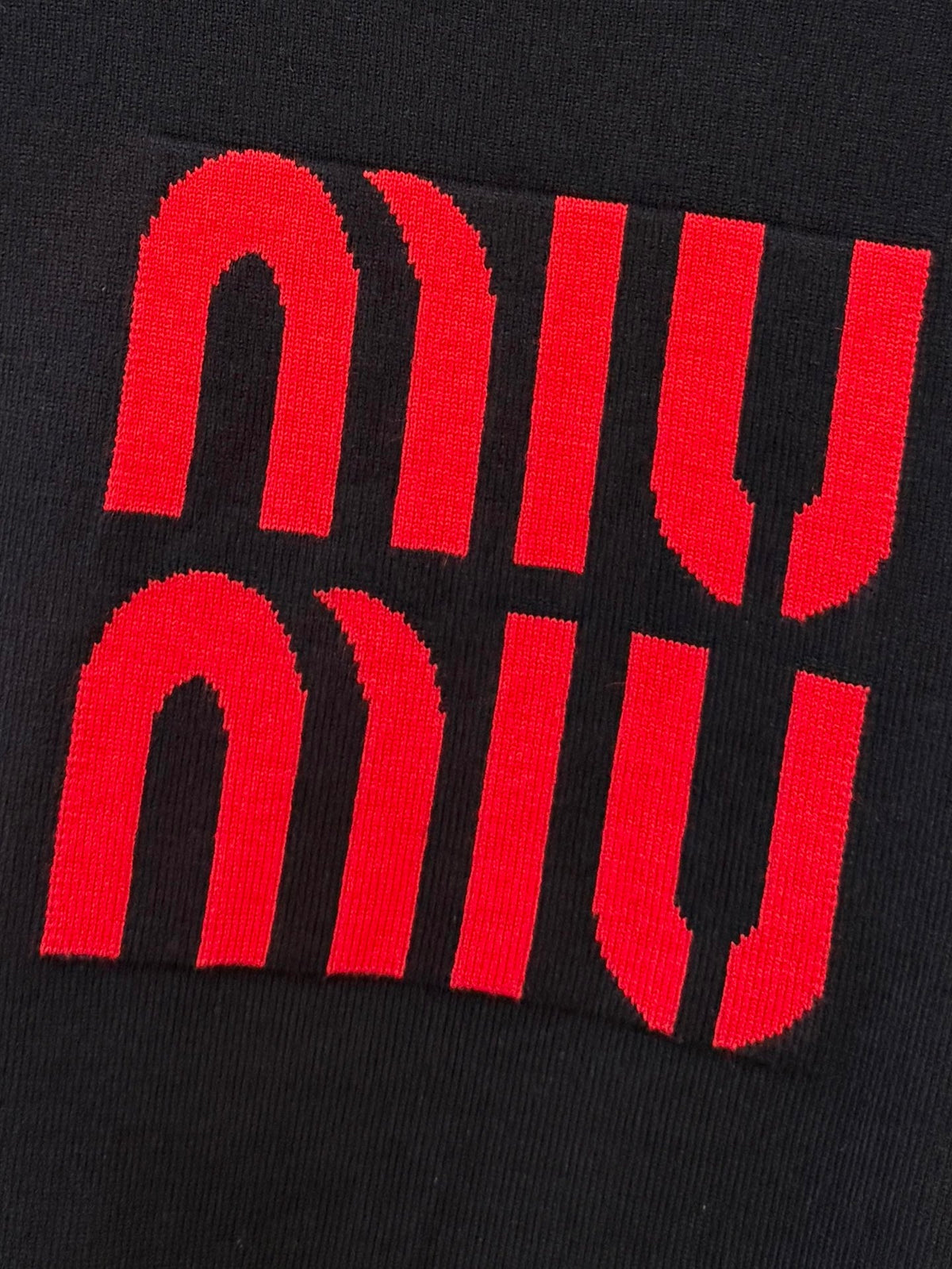 Classic Fashion Sweater-150