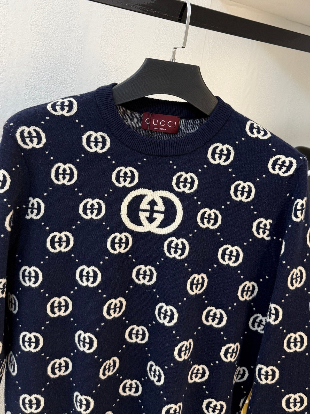 Classic Fashion Sweater-160