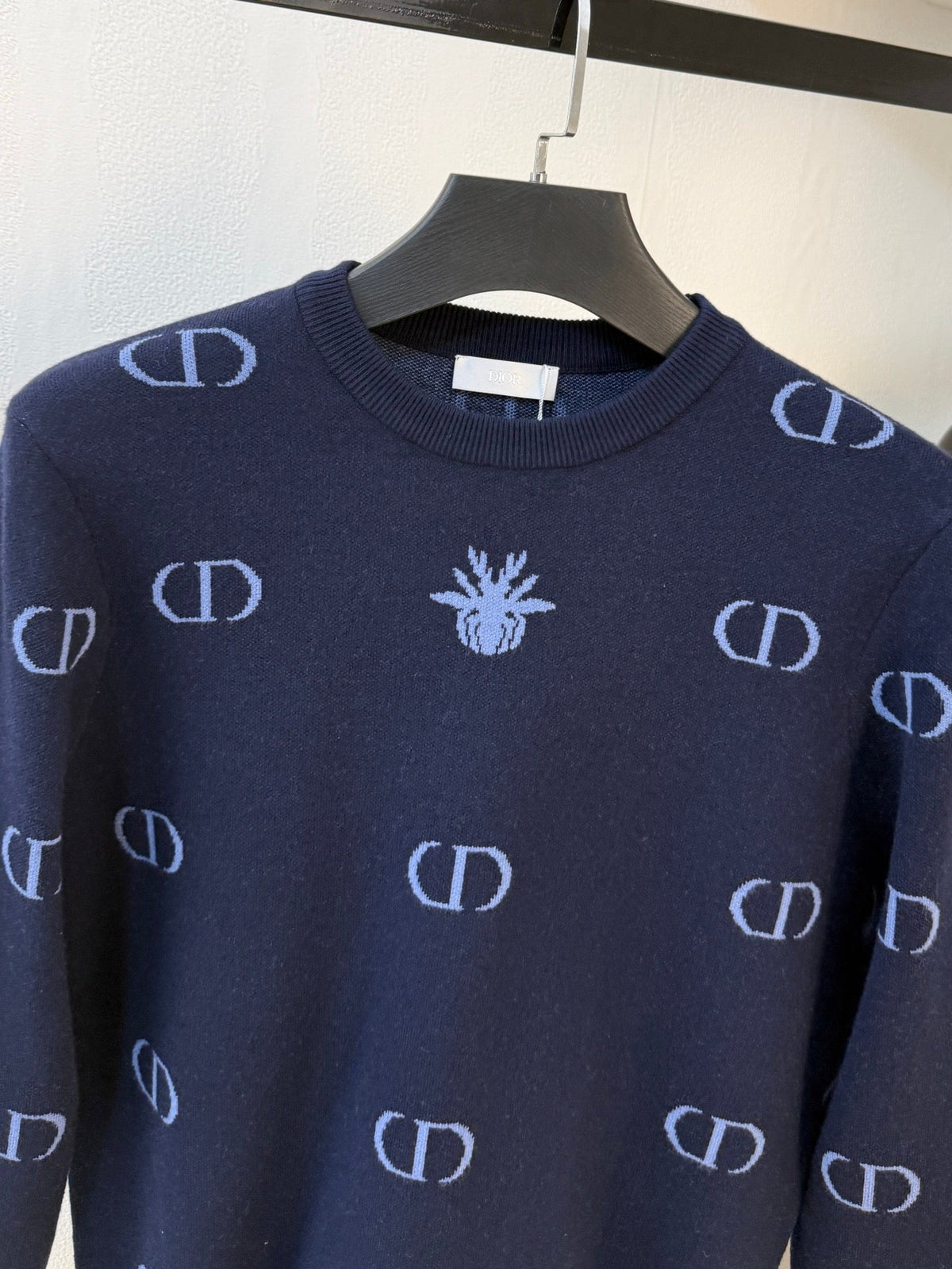 Classic Fashion Sweater-165