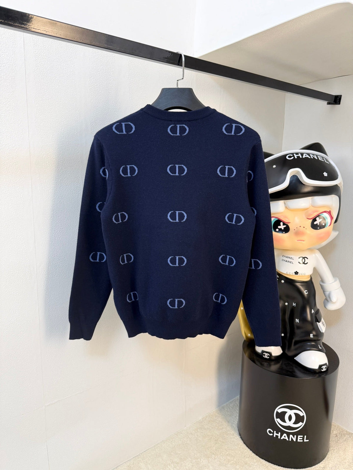 Classic Fashion Sweater-165