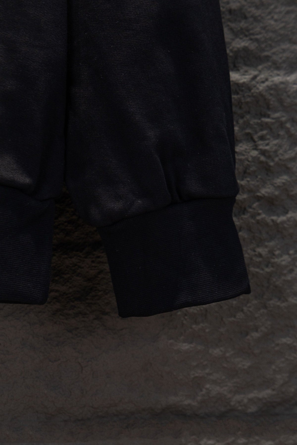 Classic Fit Hoodie-1005