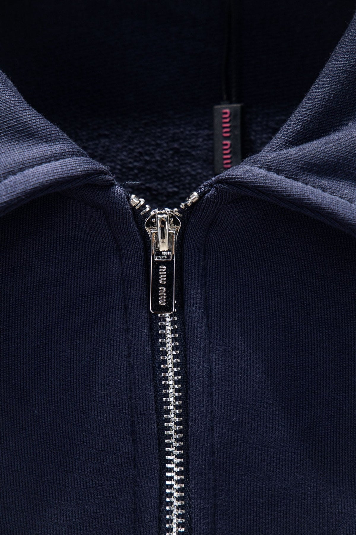 Classic Fit Hoodie-1011