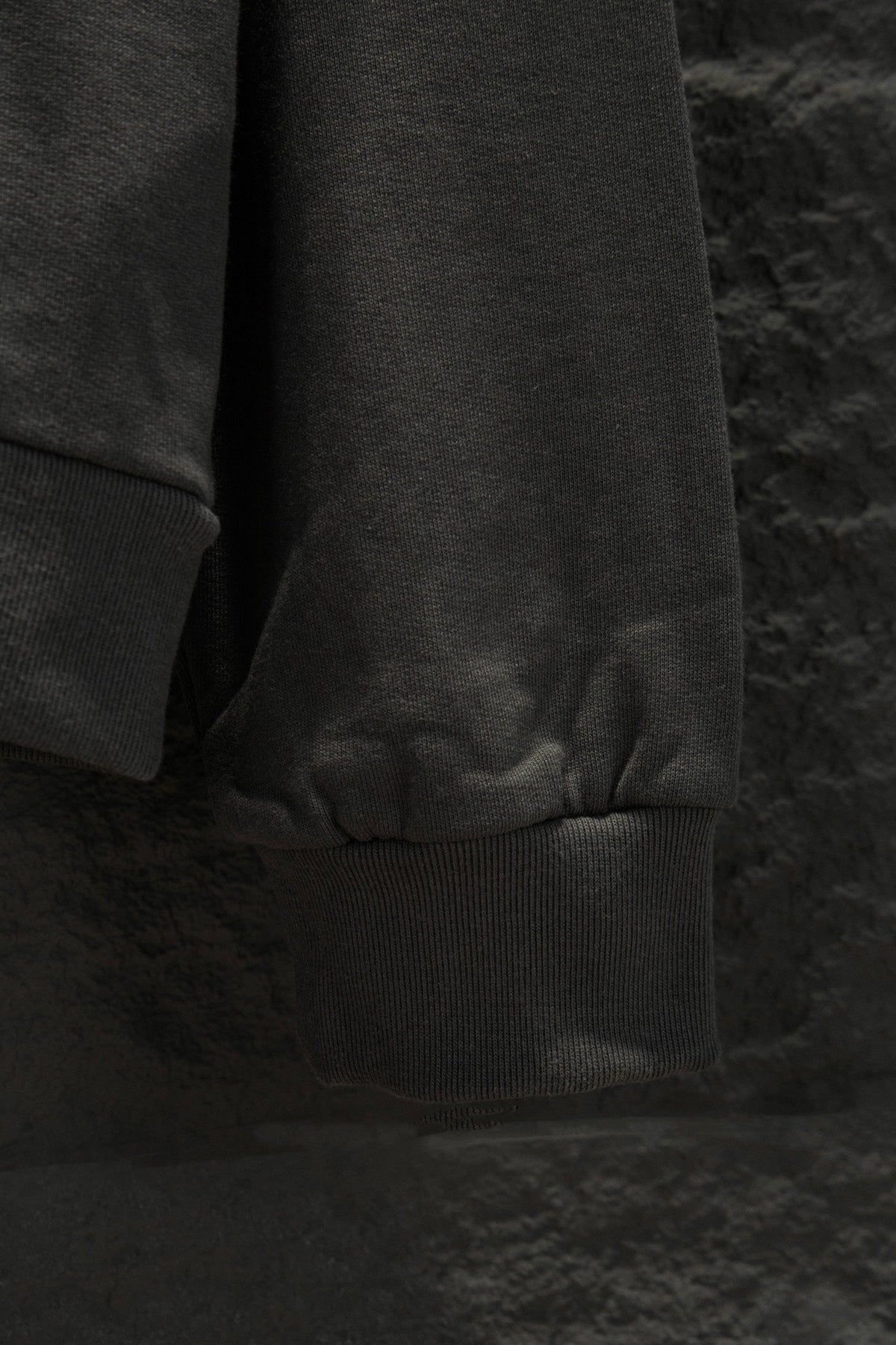 Classic Fit Hoodie-1015