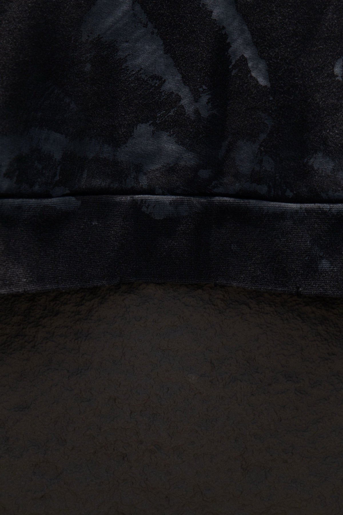 Classic Fit Hoodie-1016