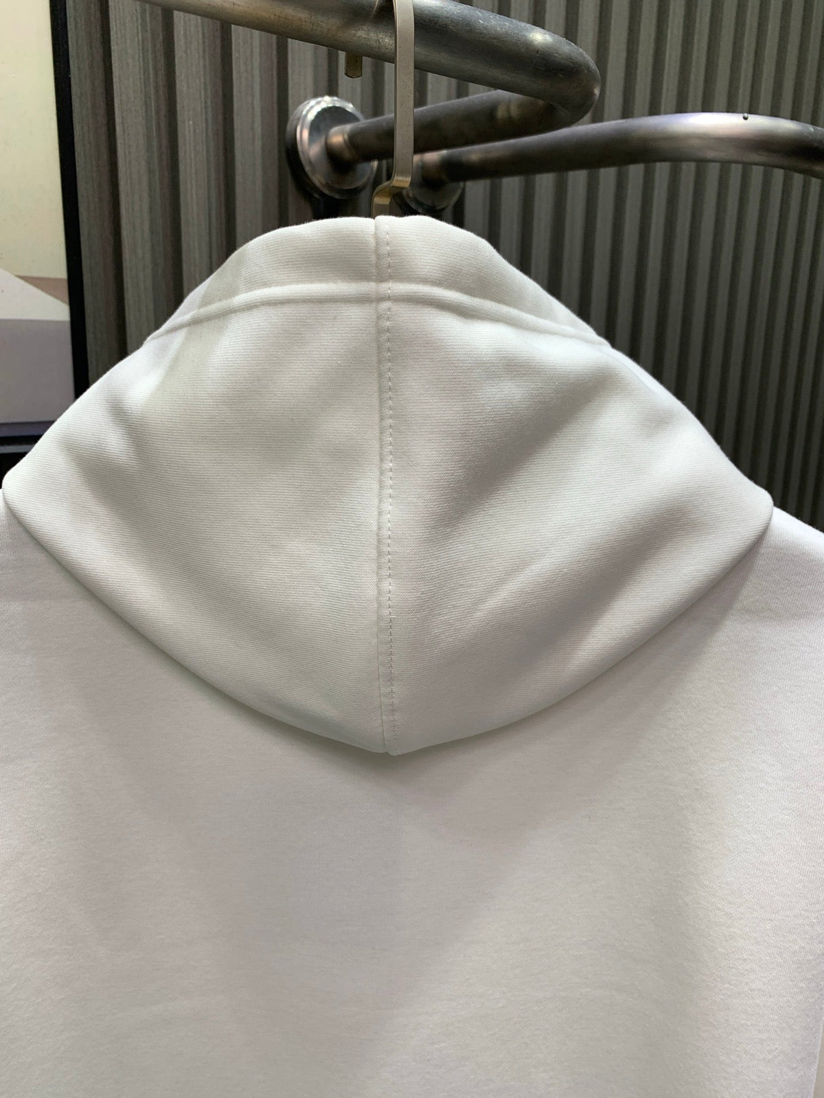 Classic Fit Hoodie-1021