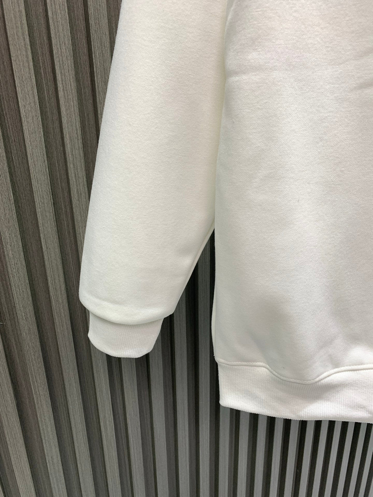 Classic Fit Hoodie-1021