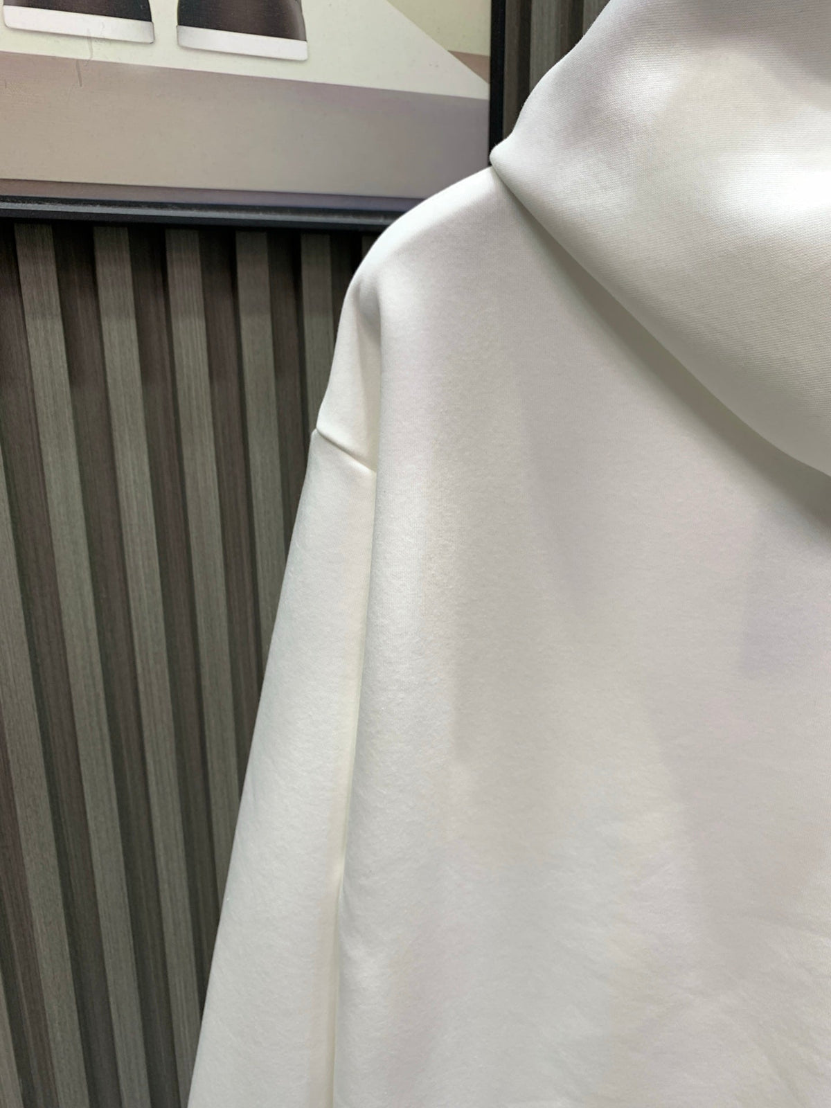 Classic Fit Hoodie-1022