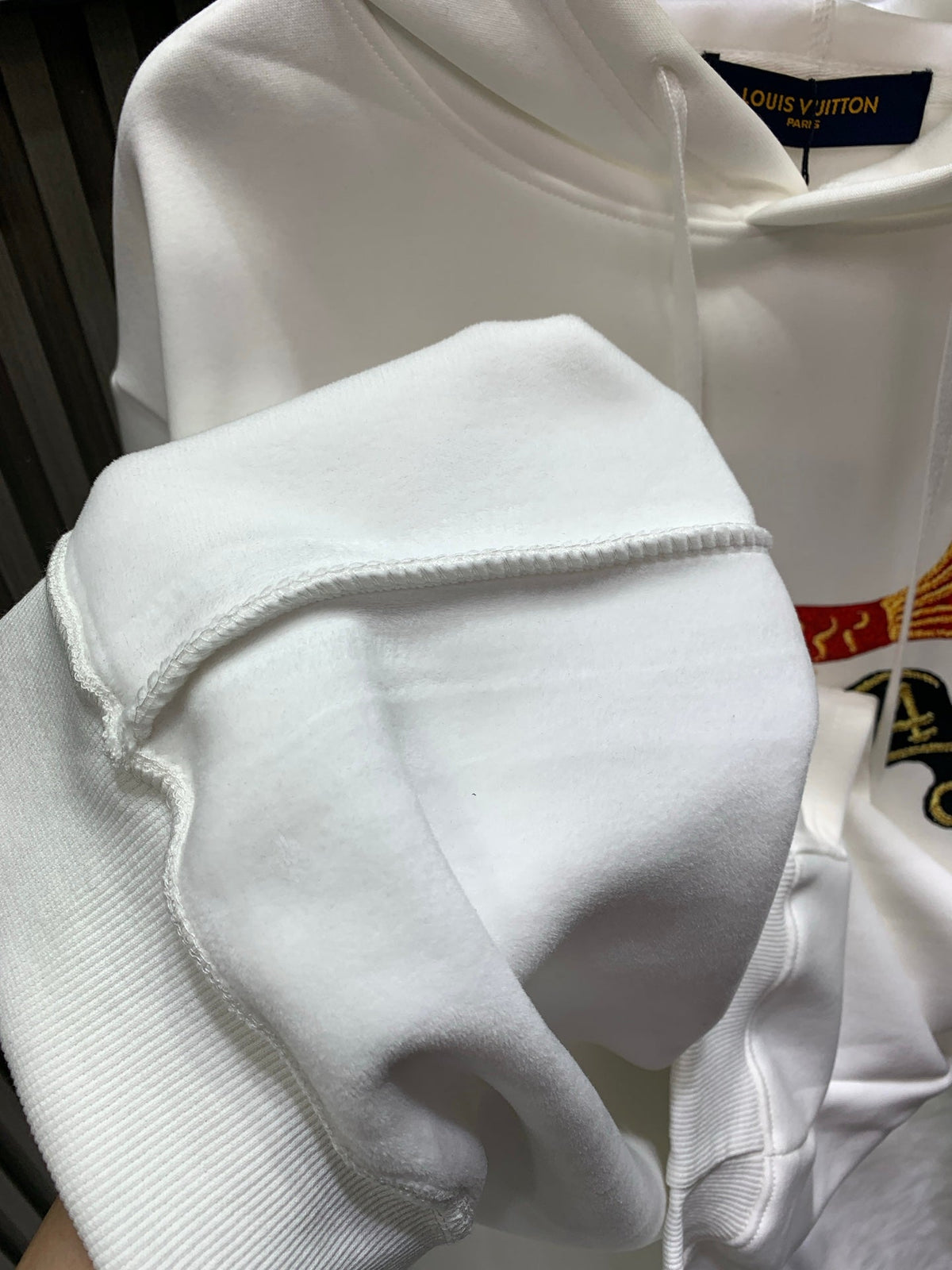 Classic Fit Hoodie-1023