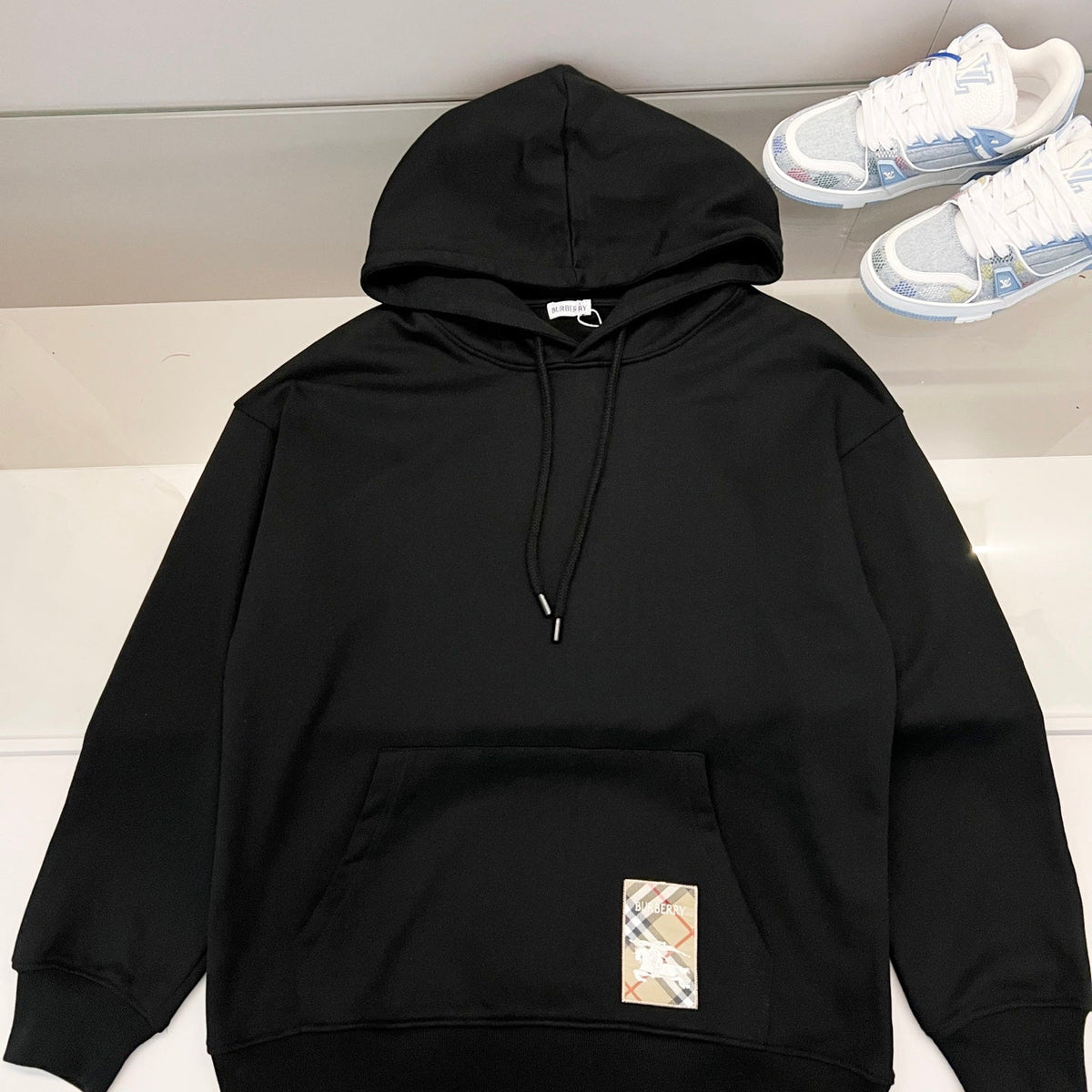 Classic Fit Hoodie-1031