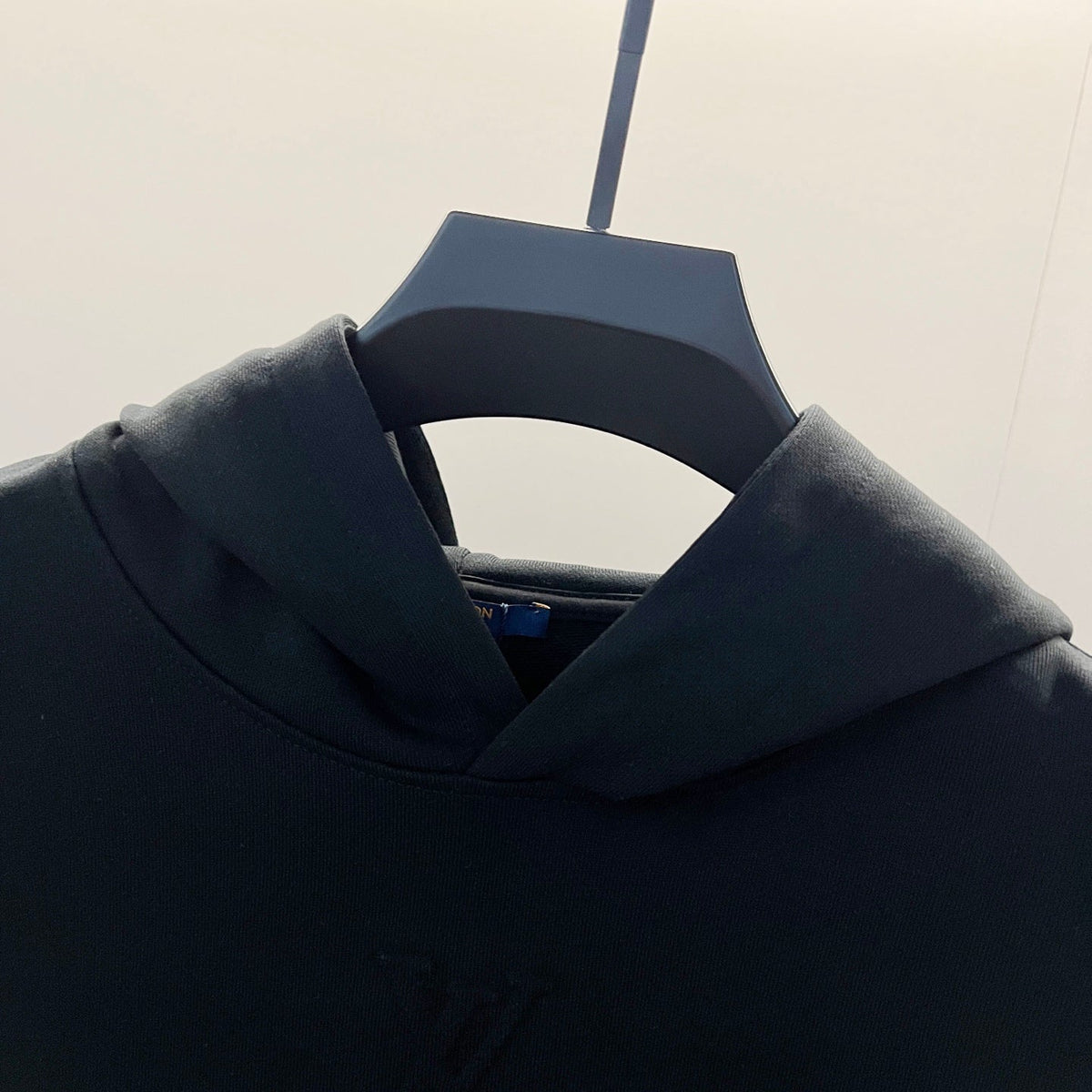 Classic Fit Hoodie-1038