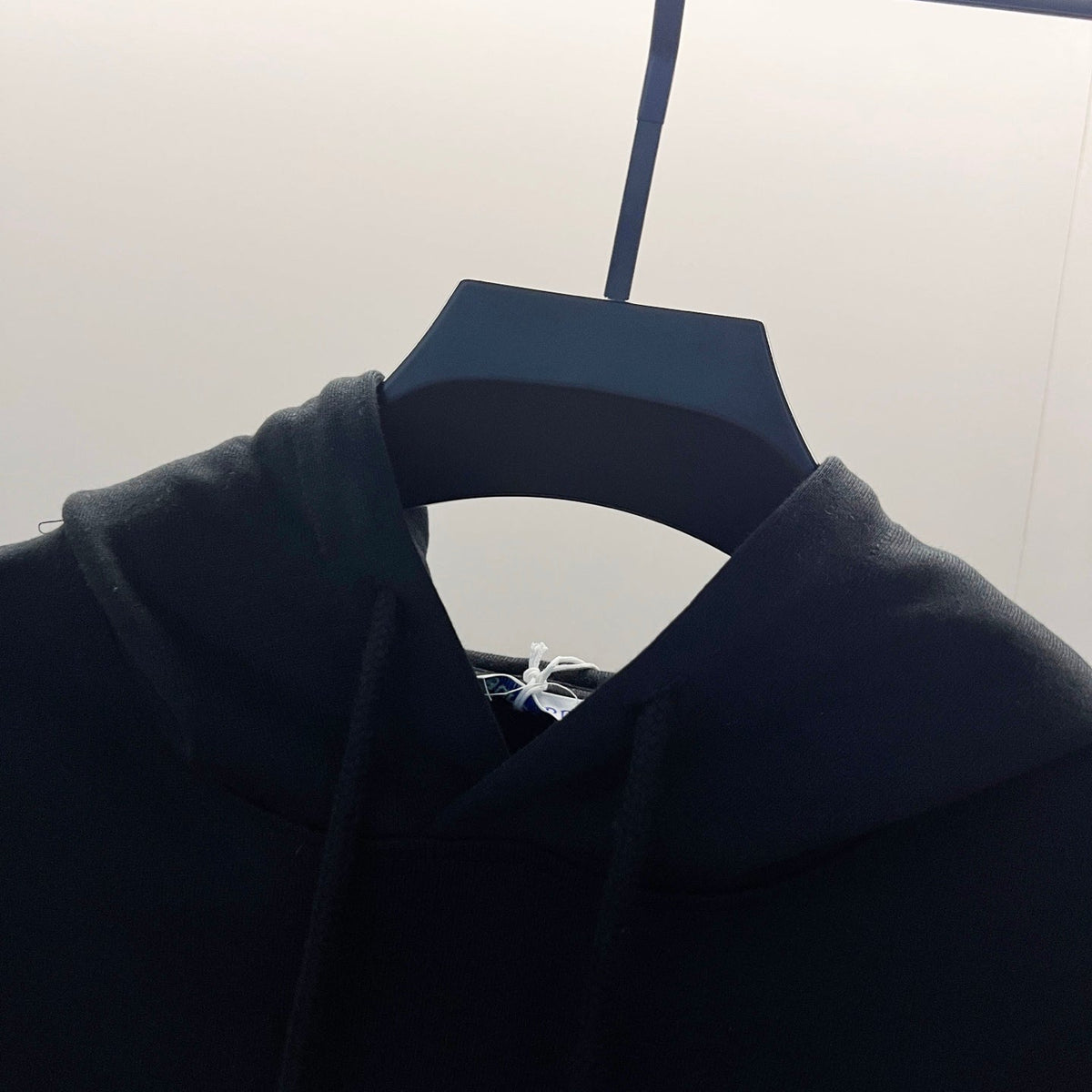 Classic Fit Hoodie-1046