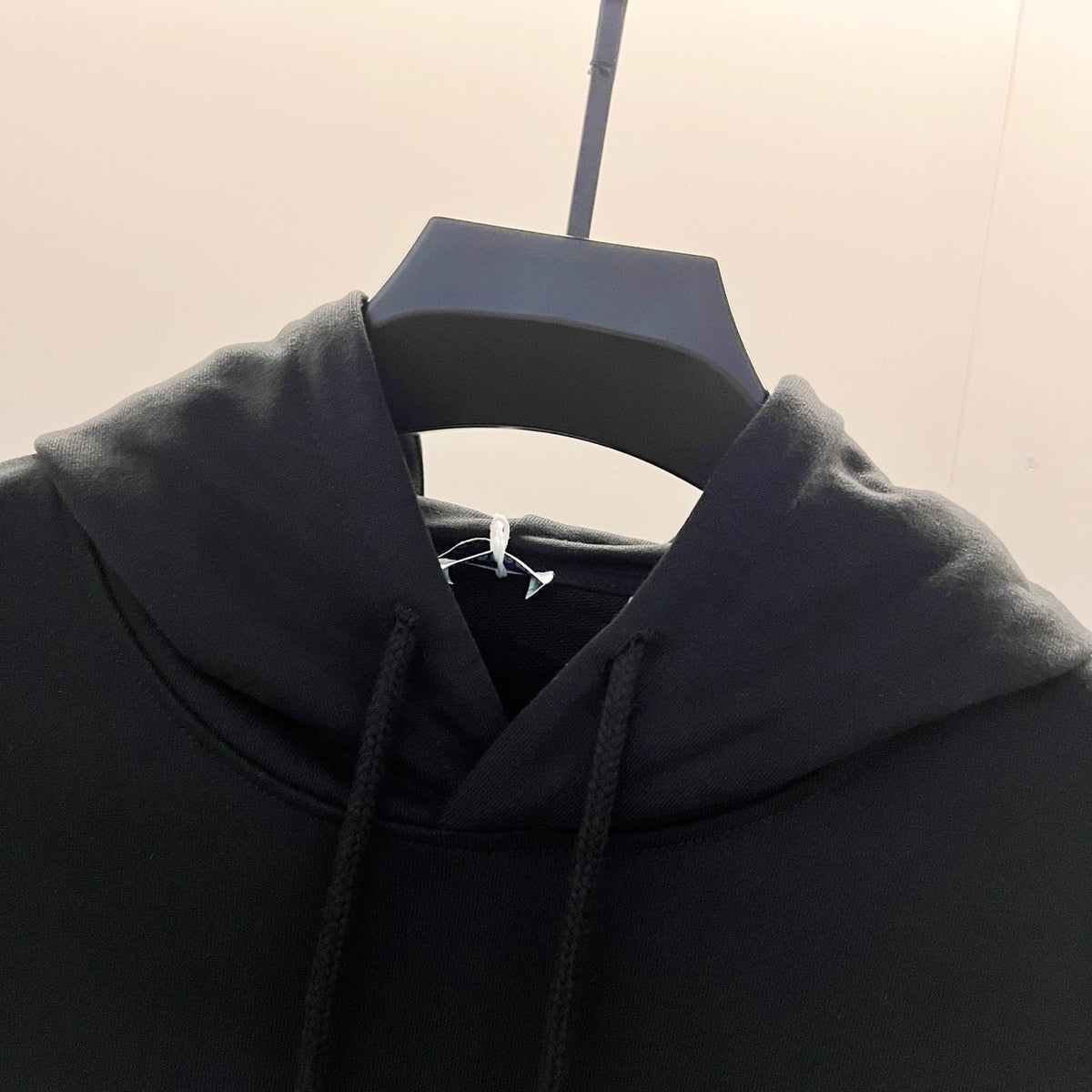 Classic Fit Hoodie-1048