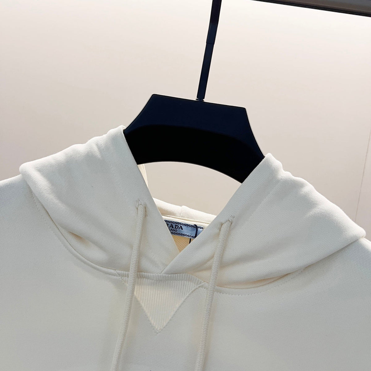 Classic Fit Hoodie-1050