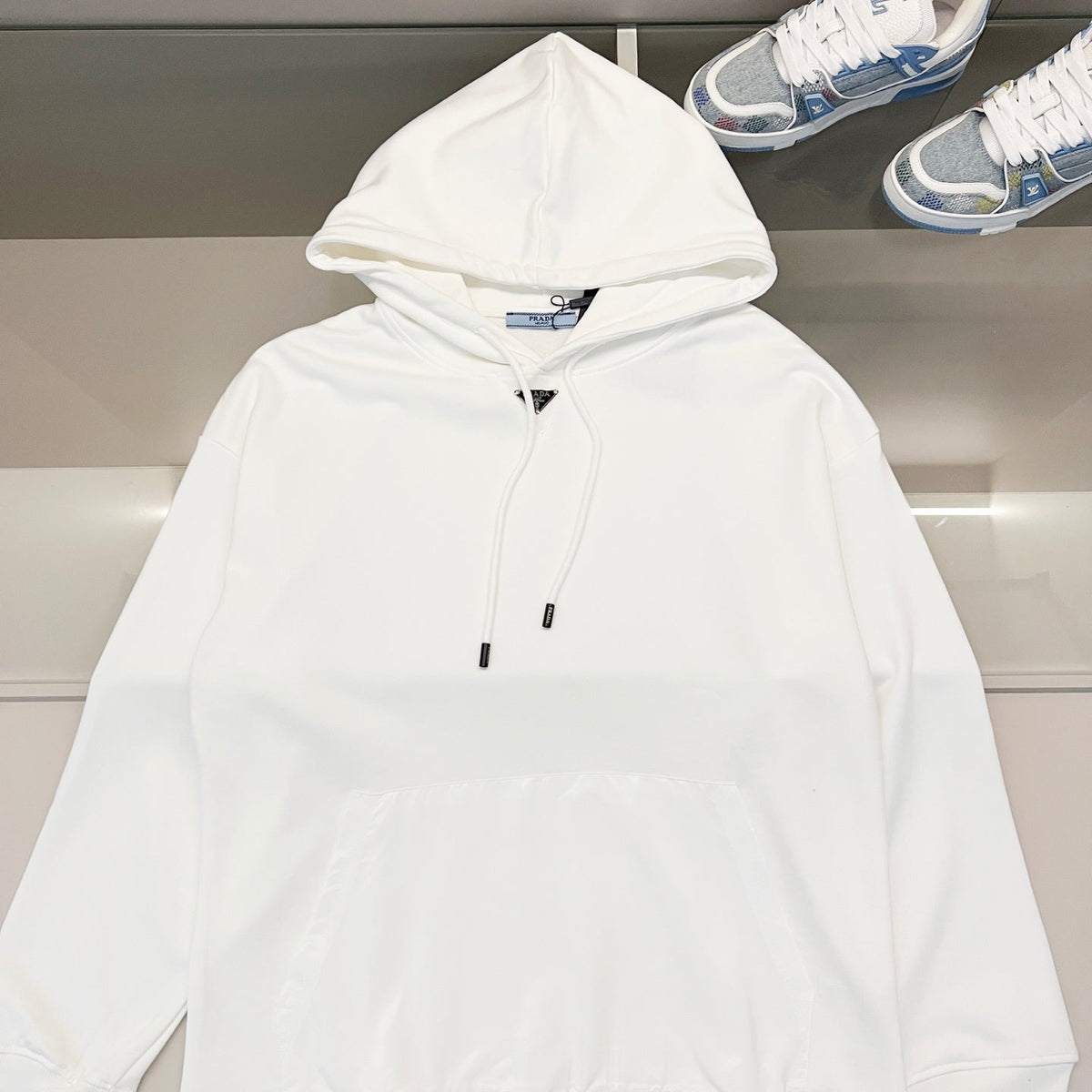 Classic Fit Hoodie-1051