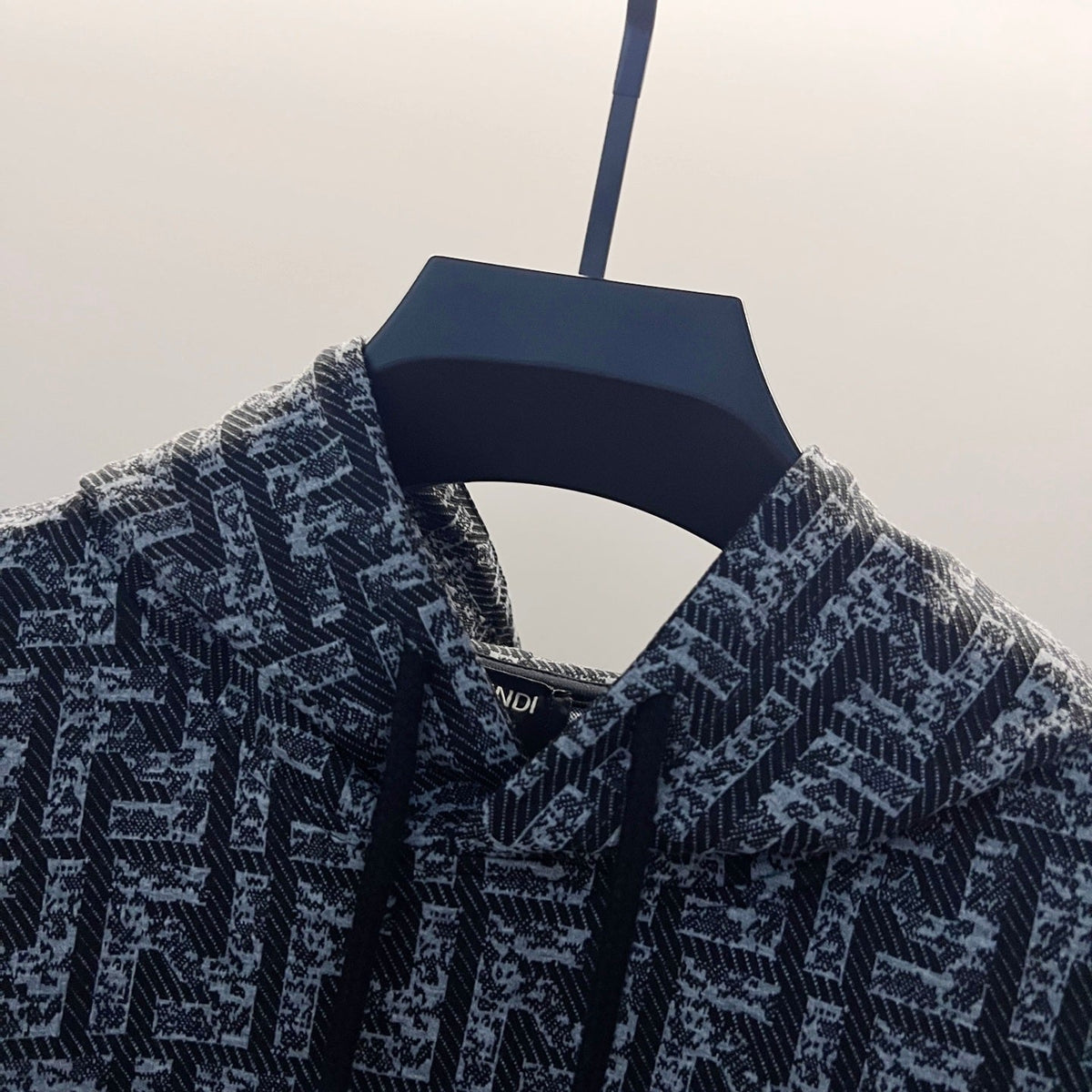 Classic Fit Hoodie-1059