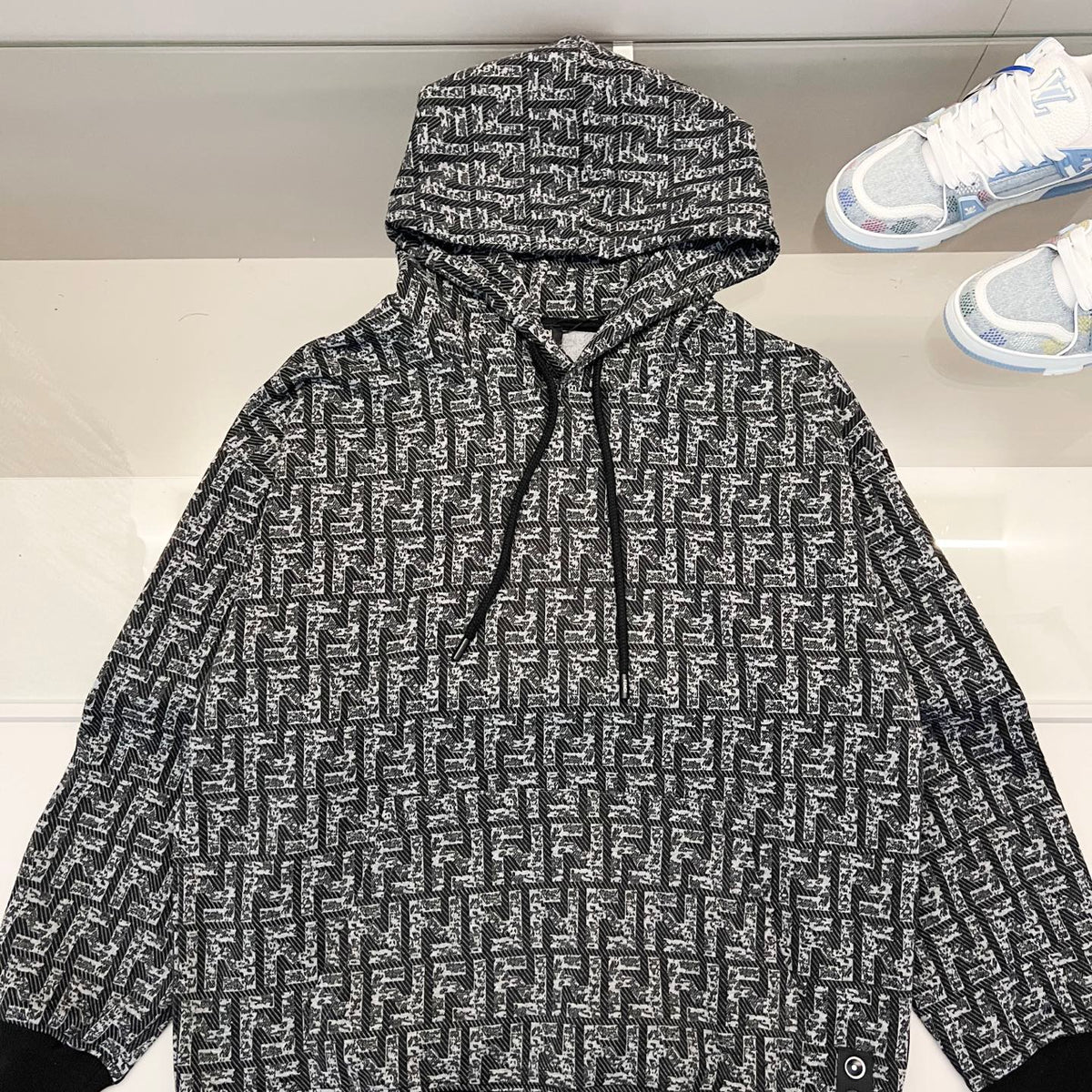 Classic Fit Hoodie-1059