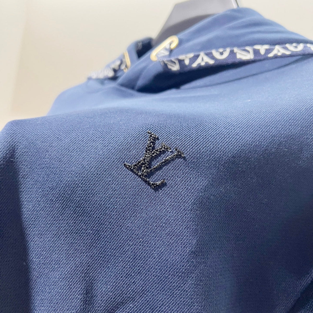 Classic Fit Hoodie-1061