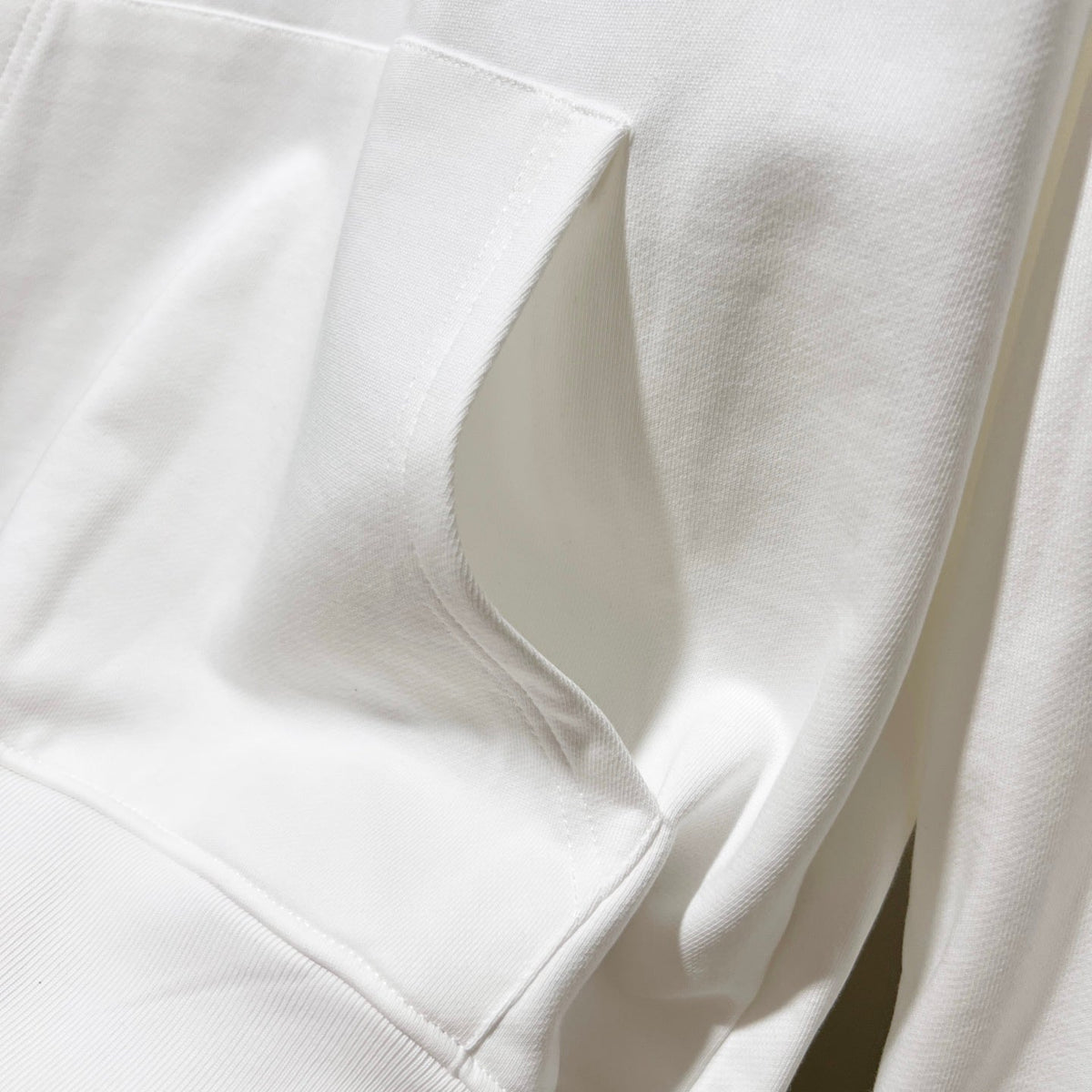 Classic Fit Hoodie-1062