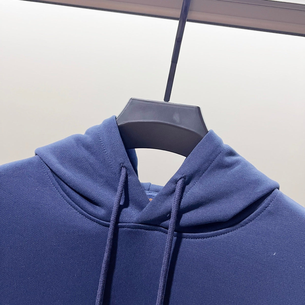 Classic Fit Hoodie-1063