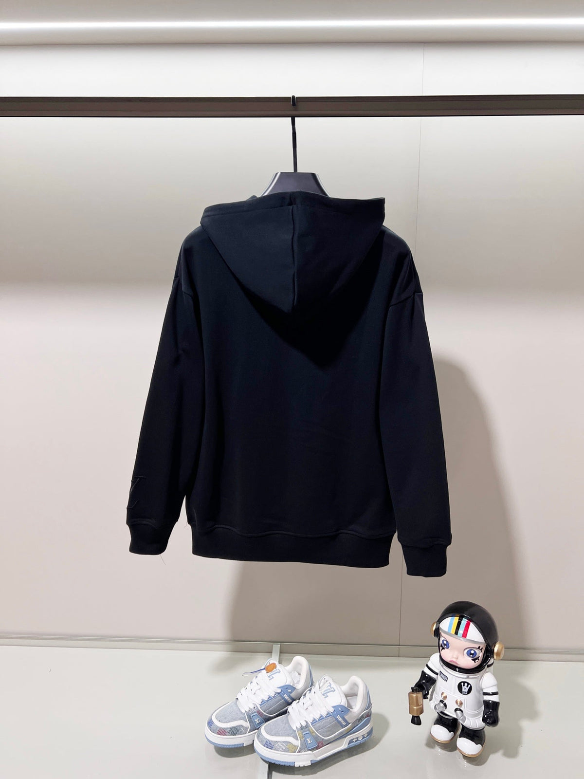 Classic Fit Hoodie-1065