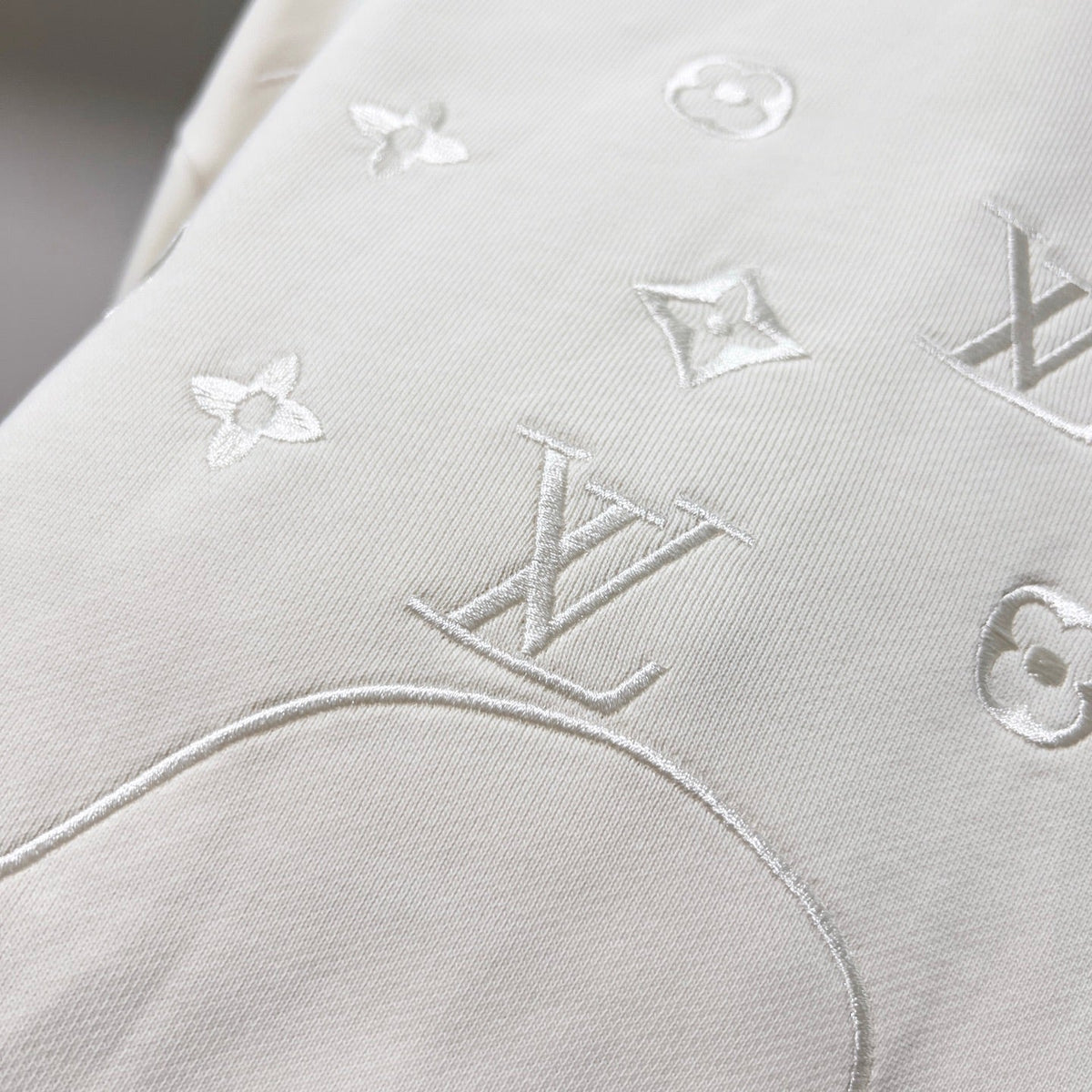 Classic Fit Hoodie-1066