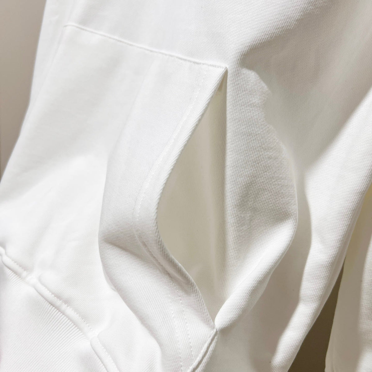 Classic Fit Hoodie-1073