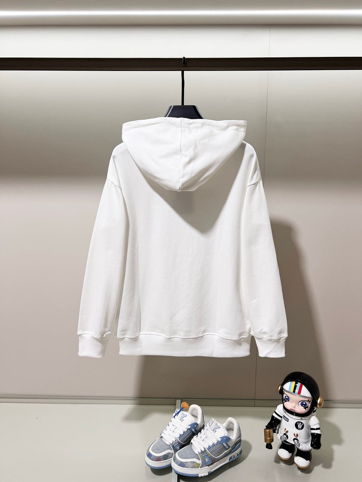 Classic Fit Hoodie-1077