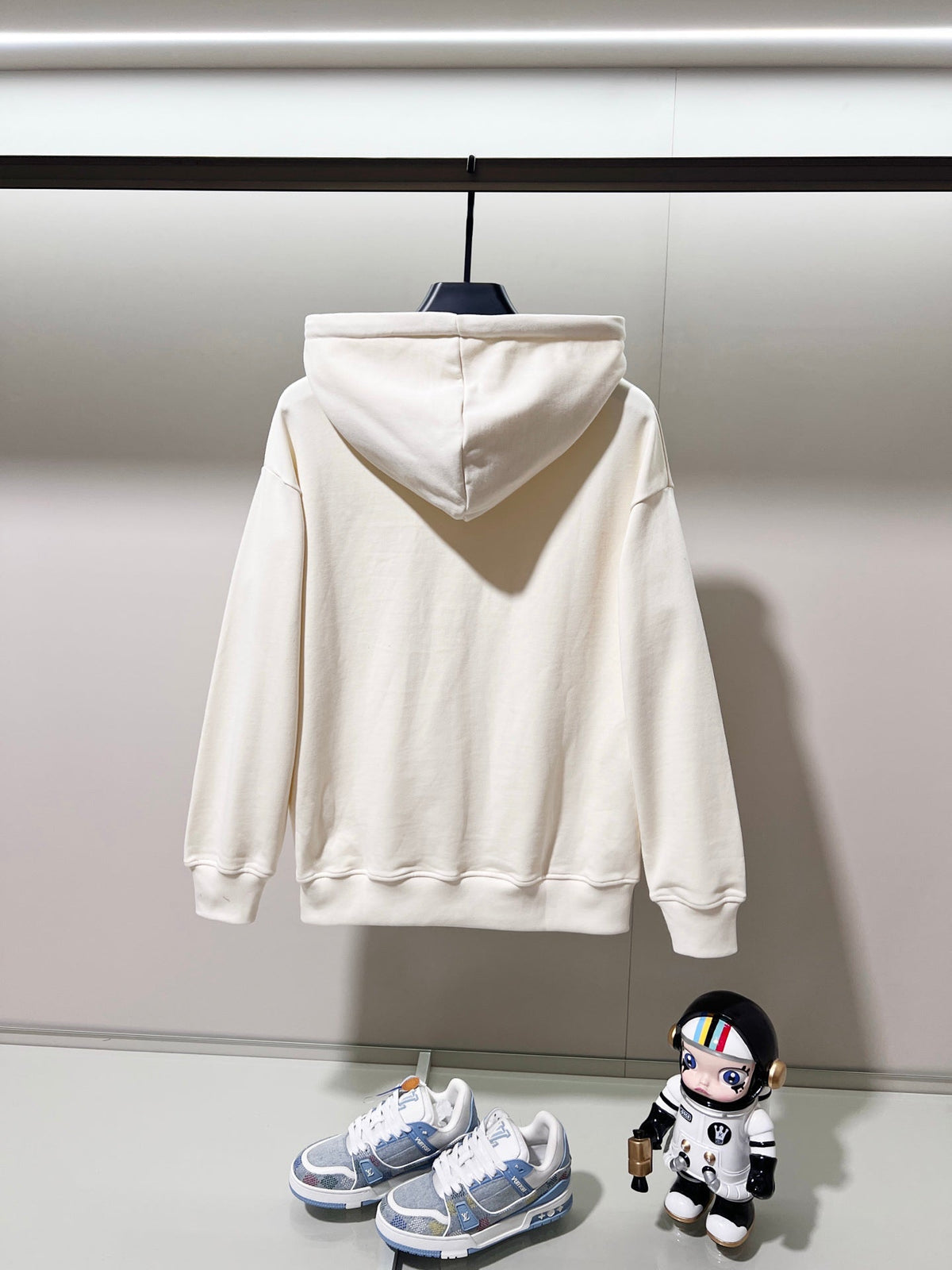 Classic Fit Hoodie-1080