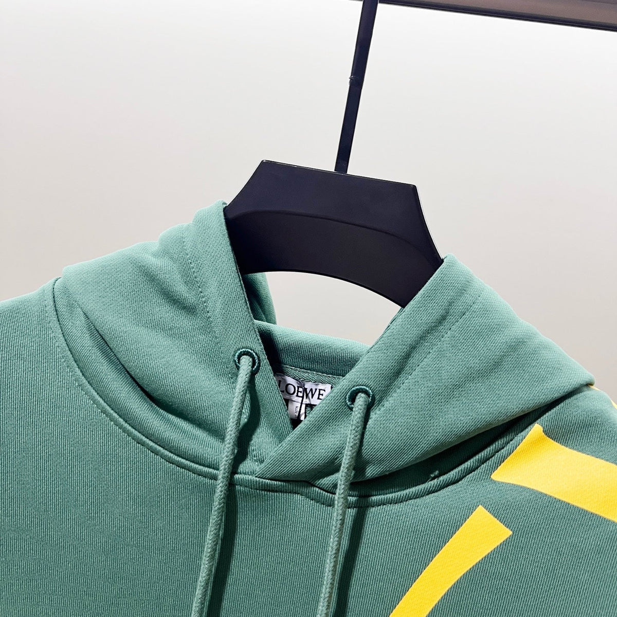 Classic Fit Hoodie-1090