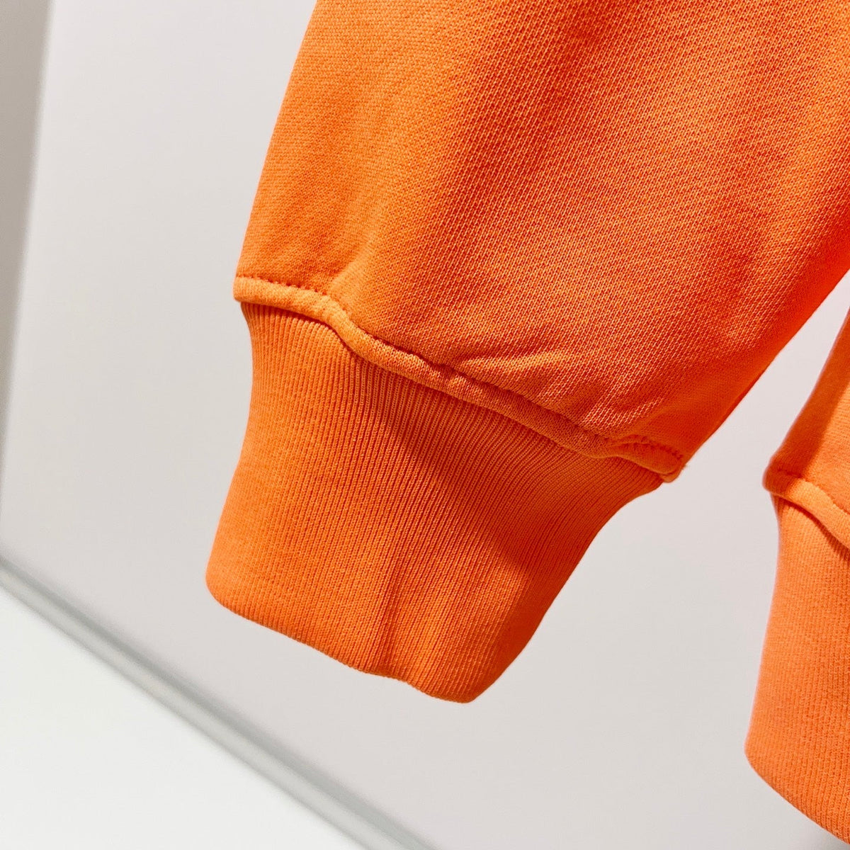 Classic Fit Hoodie-1093