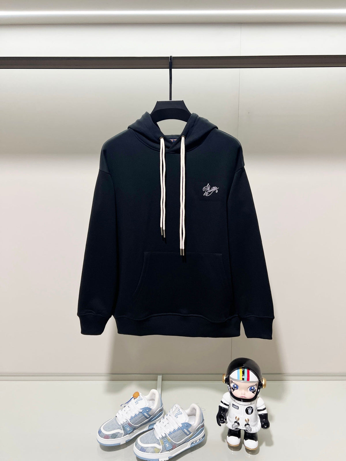 Classic Fit Hoodie-1101