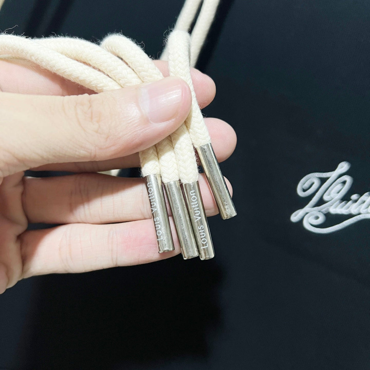 Classic Fit Hoodie-1101