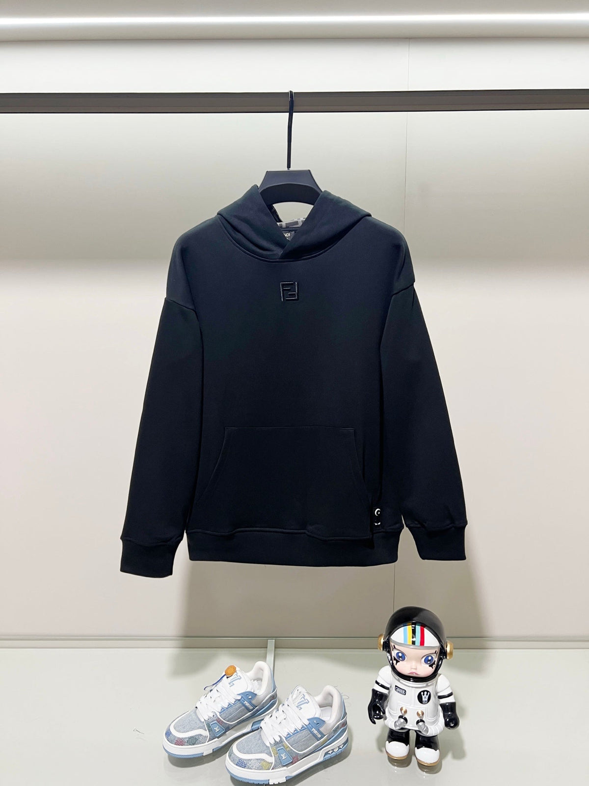 Classic Fit Hoodie-1103