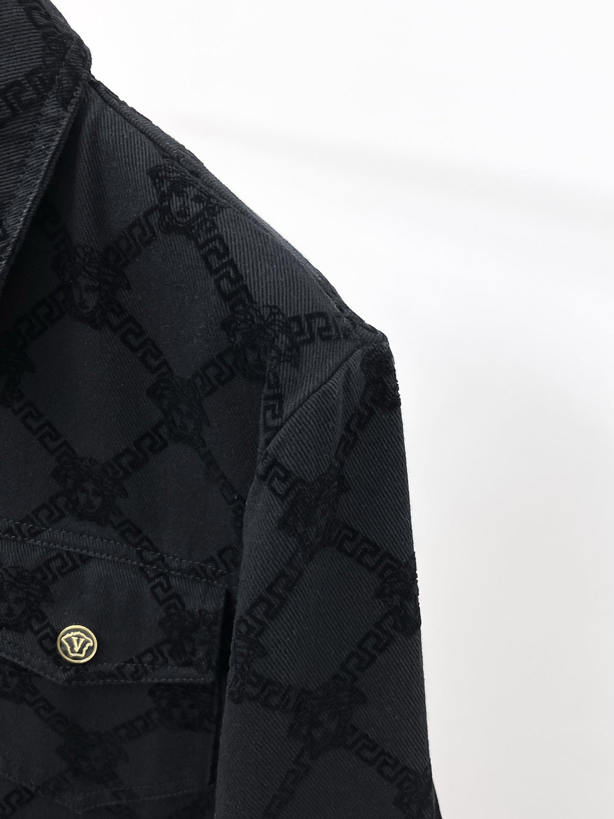 Premium Heavy-Duty Denim Jacket | Durable, Stylish & Built to Last-18