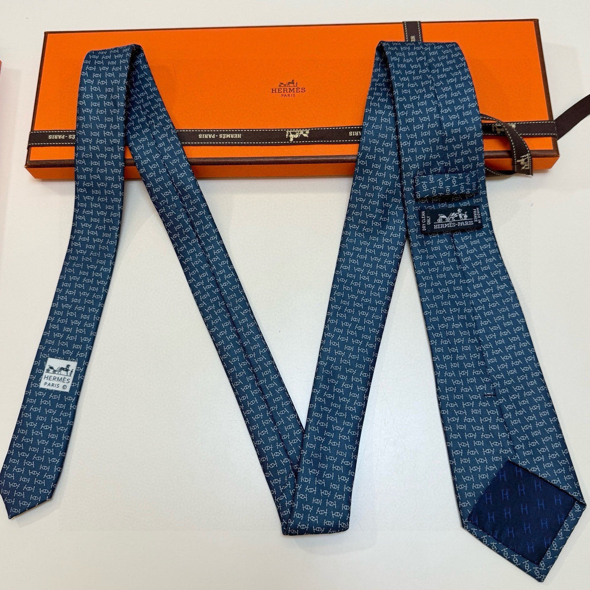 Handcrafted Jacquard Tie-1