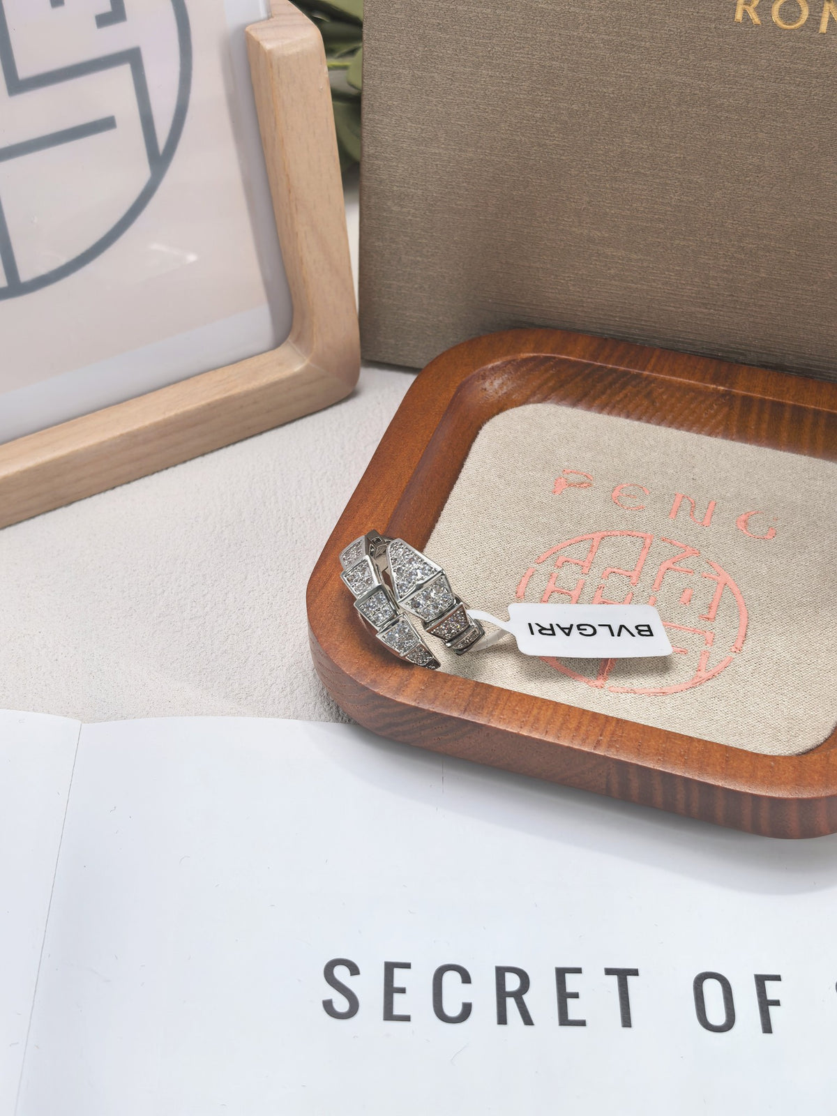 Minimalist Classic Ring-19