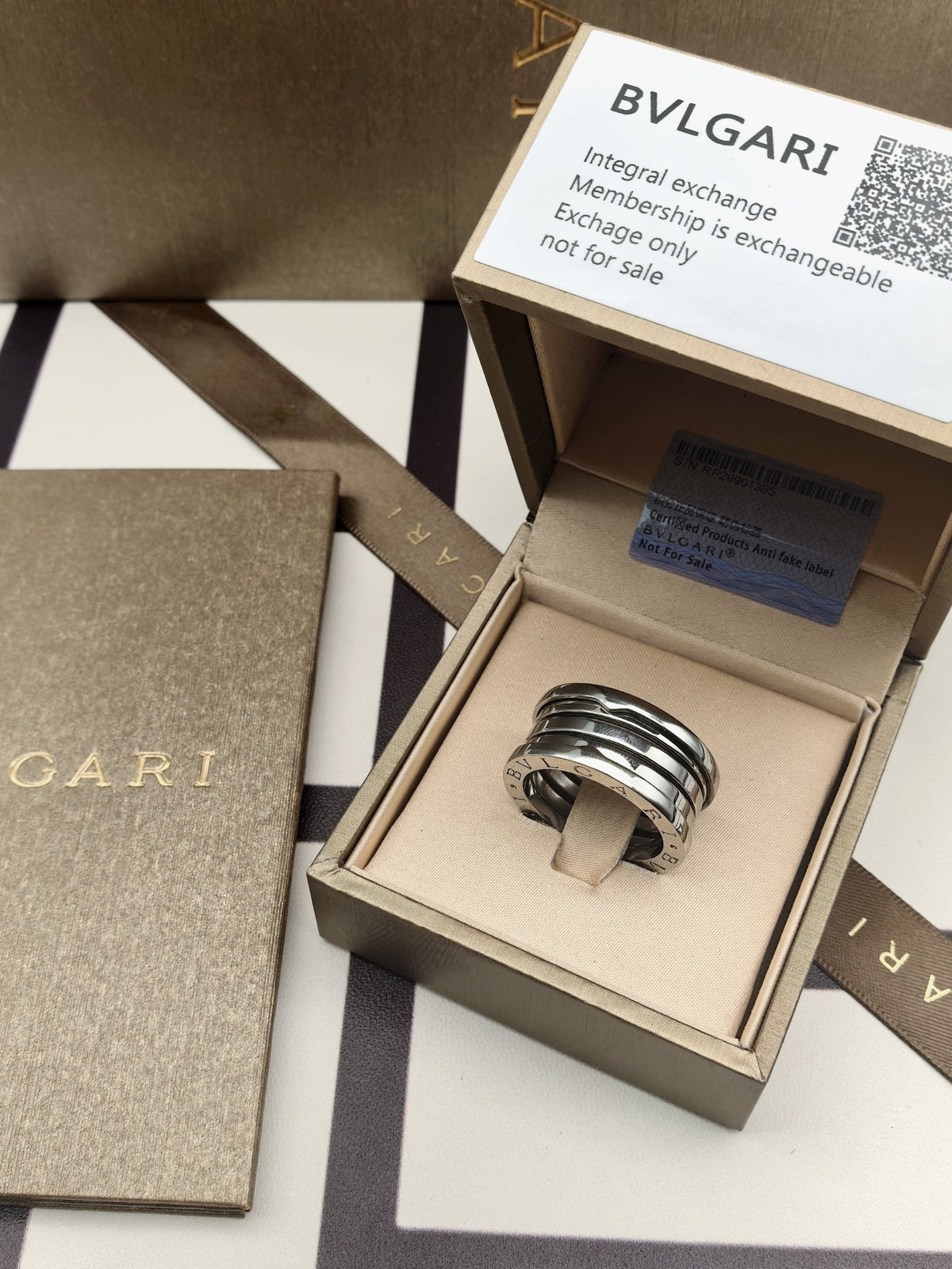 Minimalist Classic Ring-31