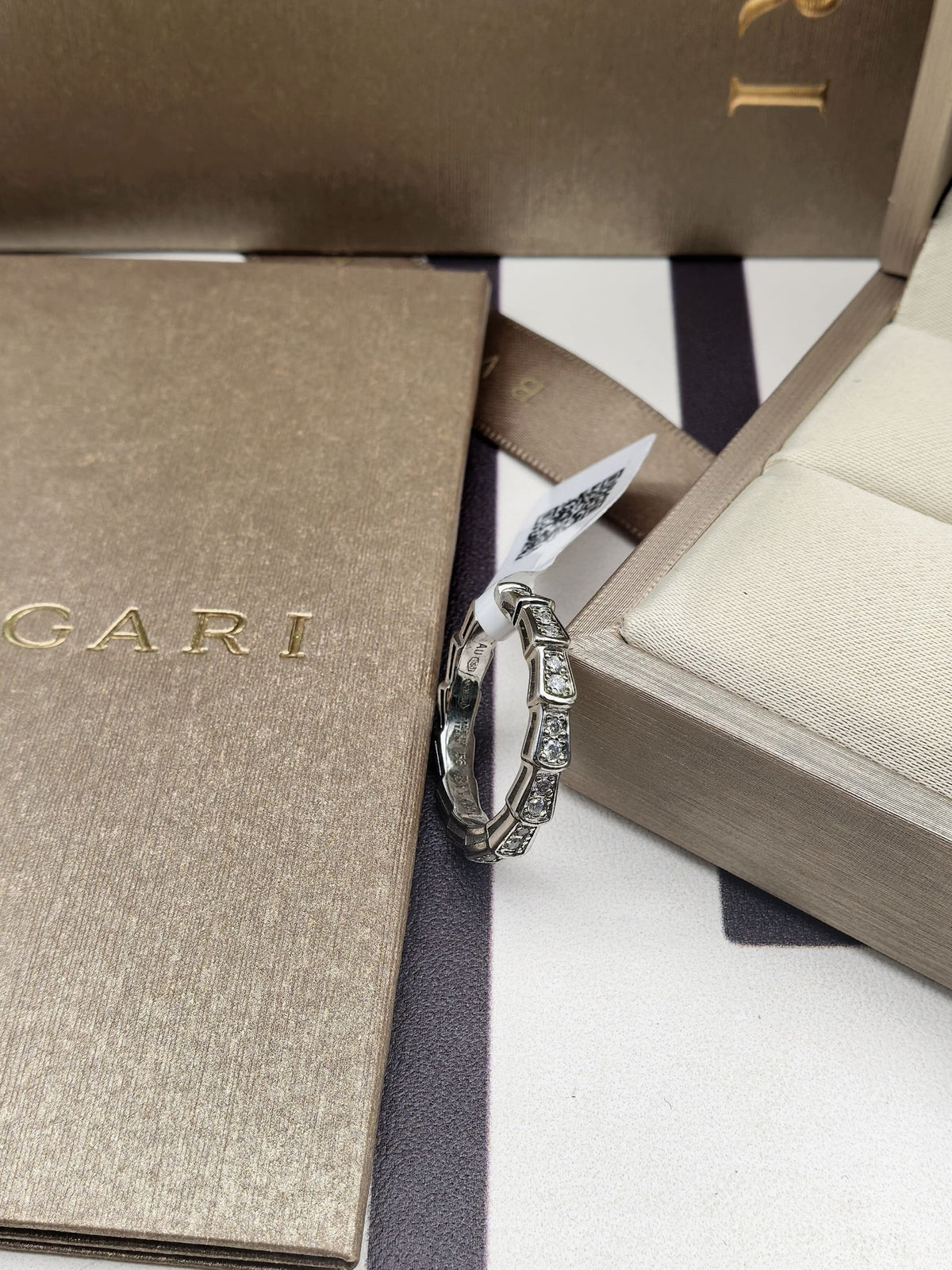 Minimalist Classic Ring-32