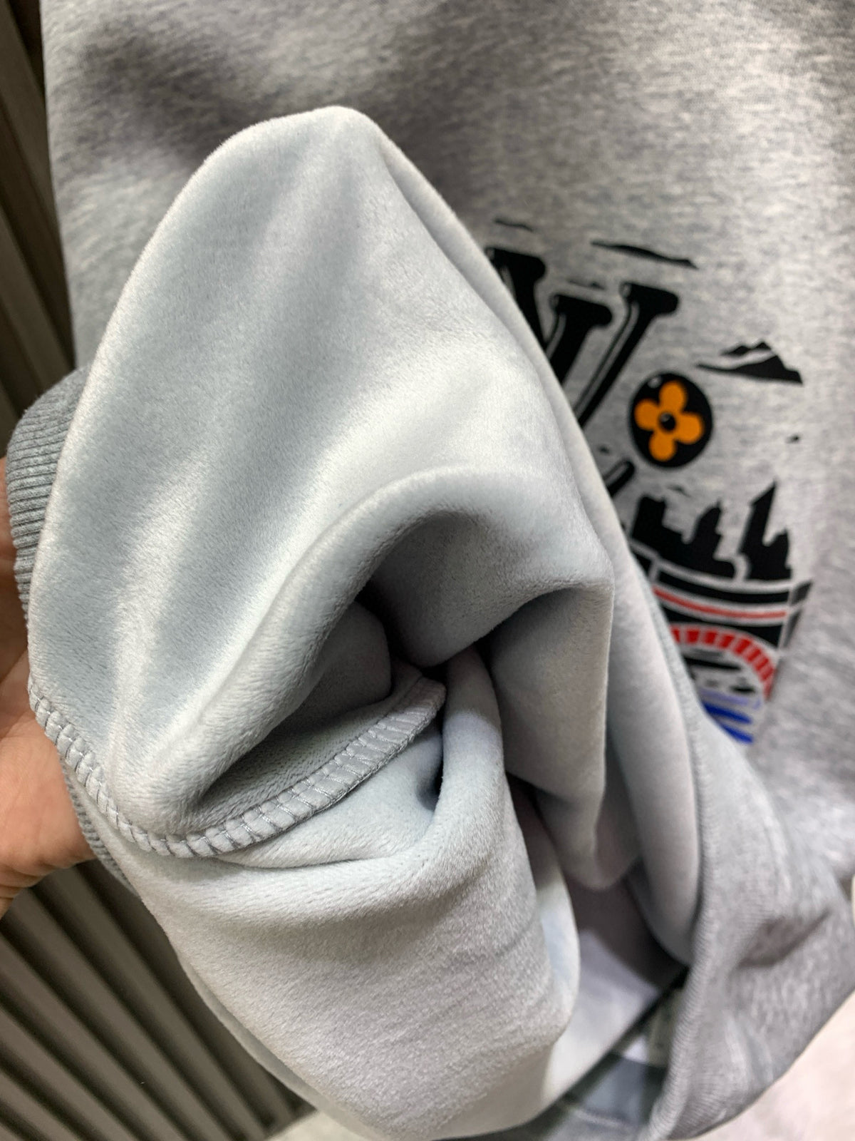 Classic Fit Hoodie-1002