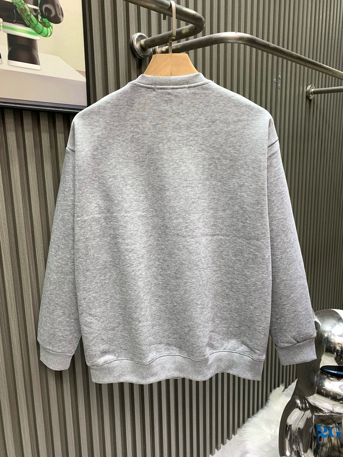 Classic Fit Hoodie-1004