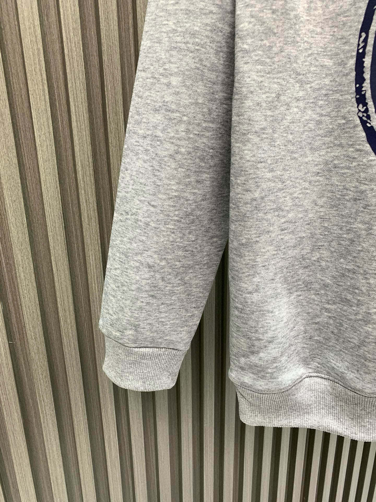 Classic Fit Hoodie-1004